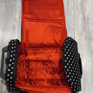 Bueno travel carry on luggage